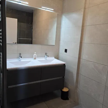 Skyline Rooftop Swim مونبيلييه